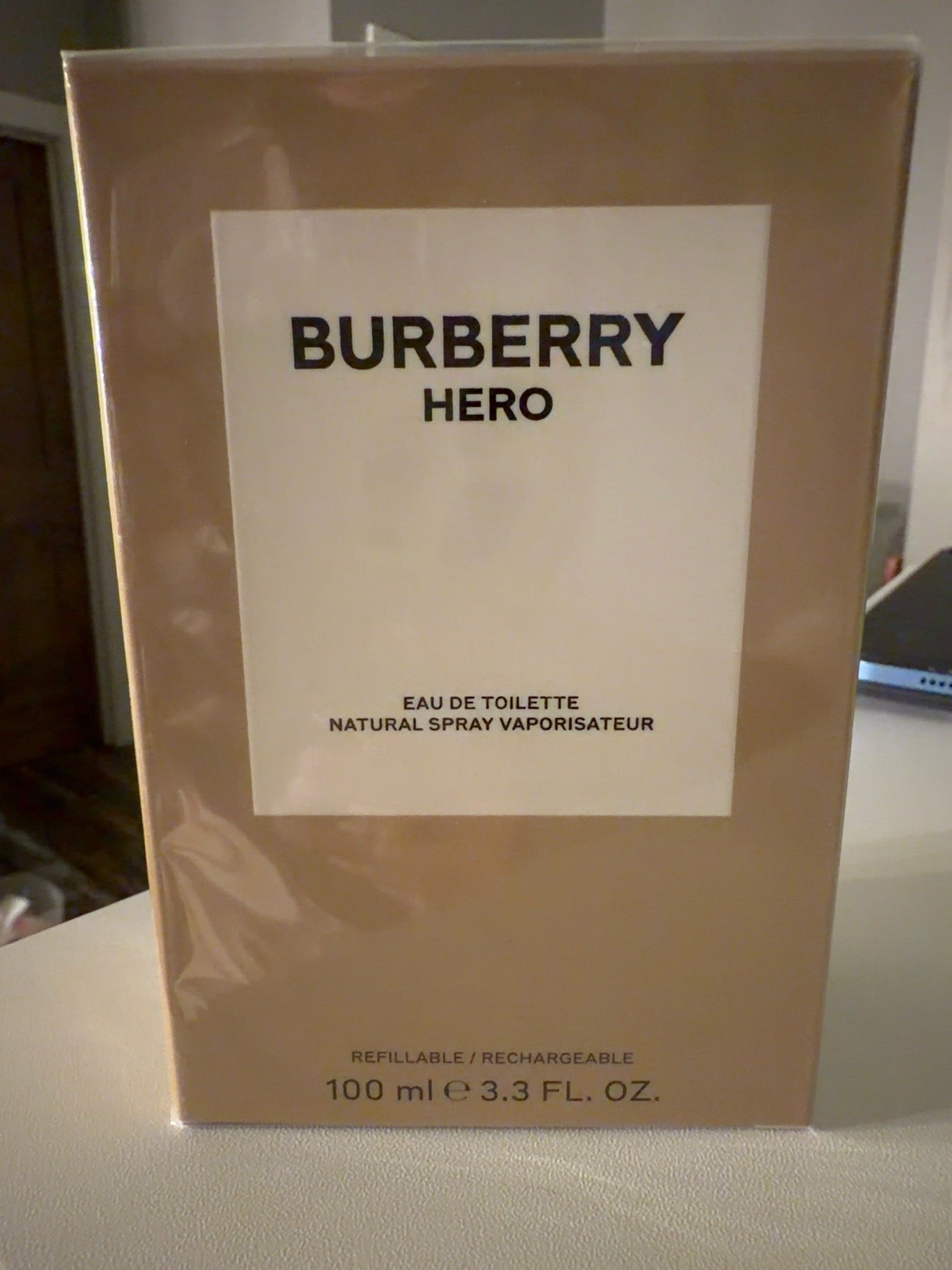 Burberry Hero Eau de Toilette 100ml 3.3 fl oz refillable box